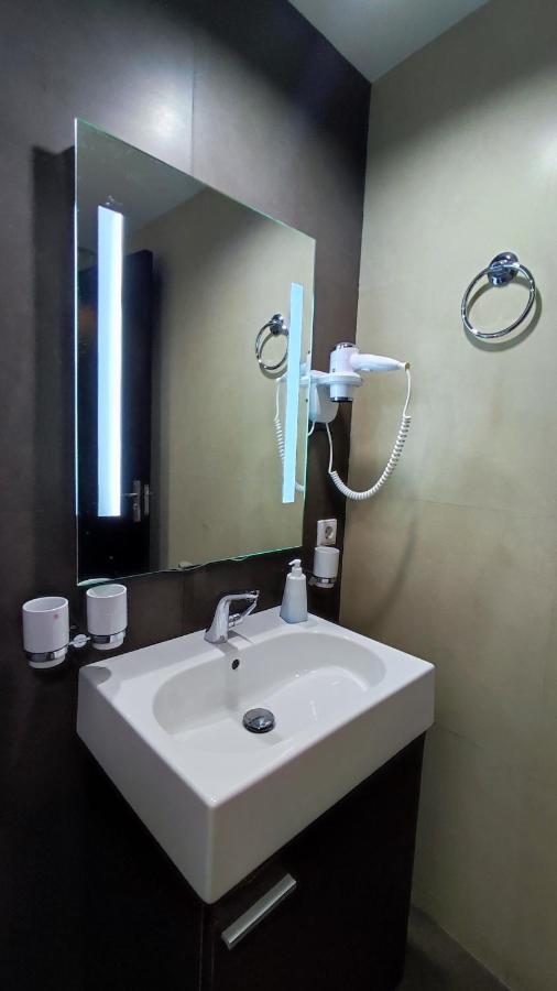 Hostel Simple Tbilisi Luaran gambar
